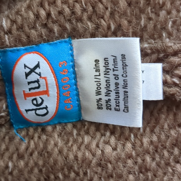 deLux* knitwits MOOSE beanie cap NWT. - Picture 7 of 12